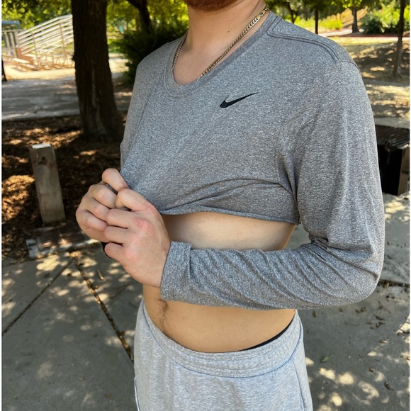 NIKE HALF SHIRT CROPPED CUT OFF BOTTOM FOOTBALL T CROP MEN DRI FIT WORKOUT SPORT - Picture 4 of 16